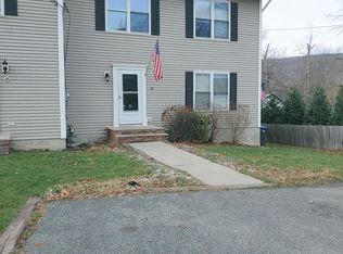 3 Teneyck Ave #B, Greenwood Lake, NY 10925