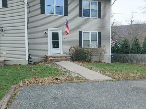3 Teneyck Ave #B, Greenwood Lake, NY 10925