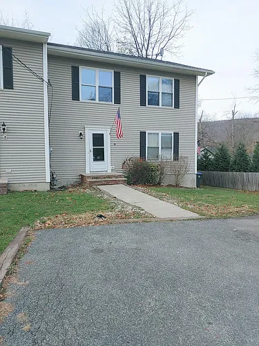 3 Teneyck Ave #B Photo 1 3 Teneyck Ave #B Photo 1