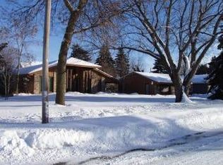 1038 Marnie St S, Maplewood, MN 55119