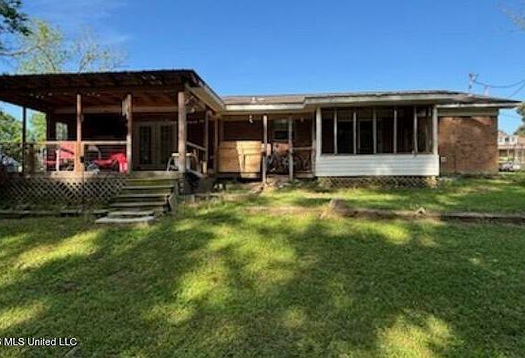 3rd image of 274 Beech Rd