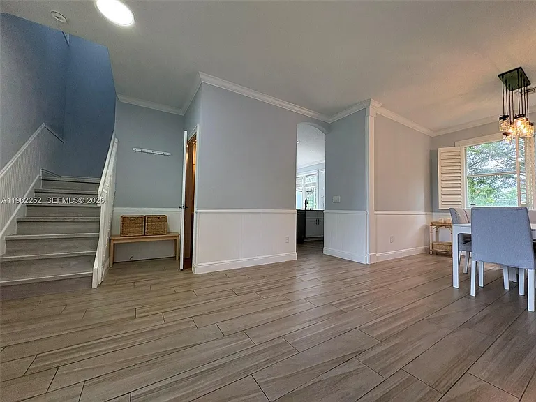 10793 Oak Bend Way — Photo 2