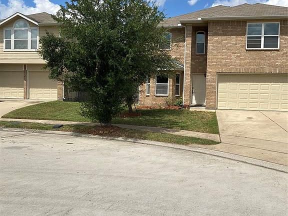3rd image of 12814 Clermont Harbor Ct