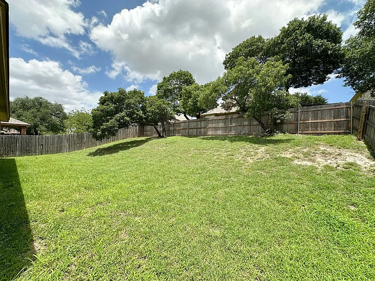 6806 Modesto Rd — Photo 40