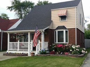 31 Liberty Ter, Cheektowaga, NY