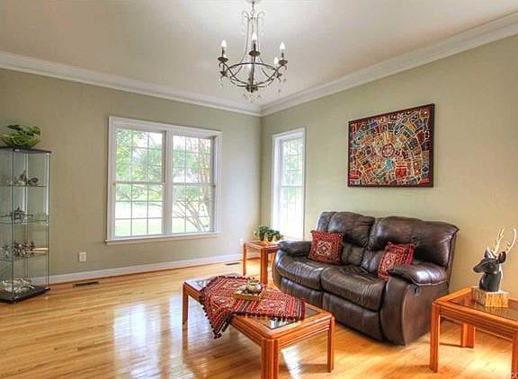 3rd image of 4608 Jalbert Dr