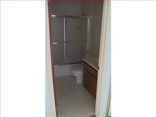 4th image of 246 Willow Ave #521