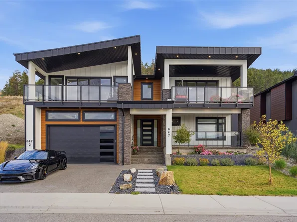 647 Deans Dr, Kelowna, BC V1P 1A1