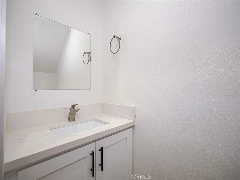 24743 Valley #1 — Photo 14