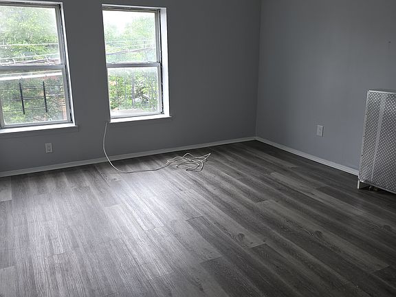5th image of 130 W 4th St #3CS
