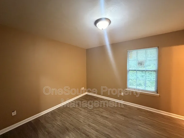 203 B W Roberts St — Photo 11