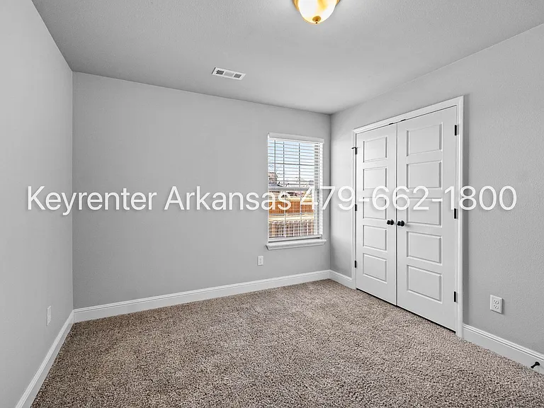 761 Melrose Pl — Photo 21