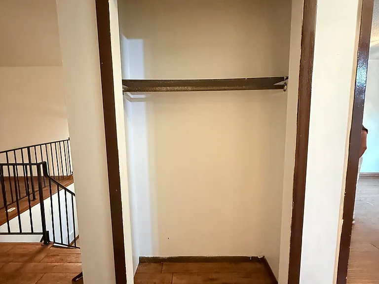 413 Butler Ave E — Photo 4