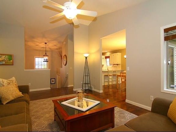 3rd image of 5205 Ridge Oak Dr