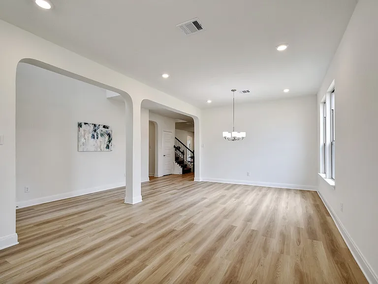 108 Redcliff Path — Photo 16