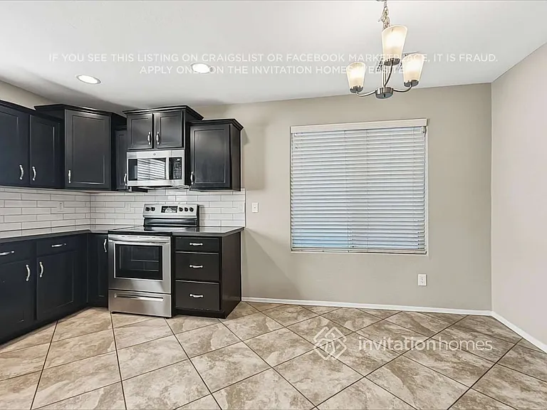 2510 E Vermont Dr — Photo 8