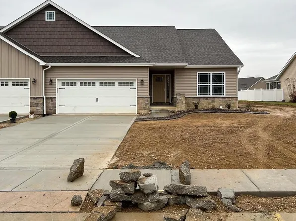 7308 Fulham Ln #A, Troy, IL 62294