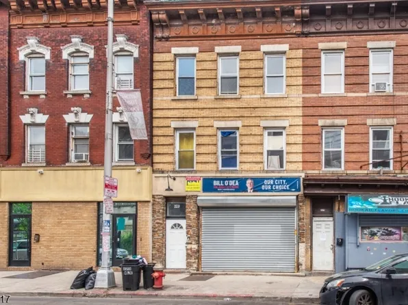 223 Martin Luther King Jr Dr, Jersey City, NJ 07305