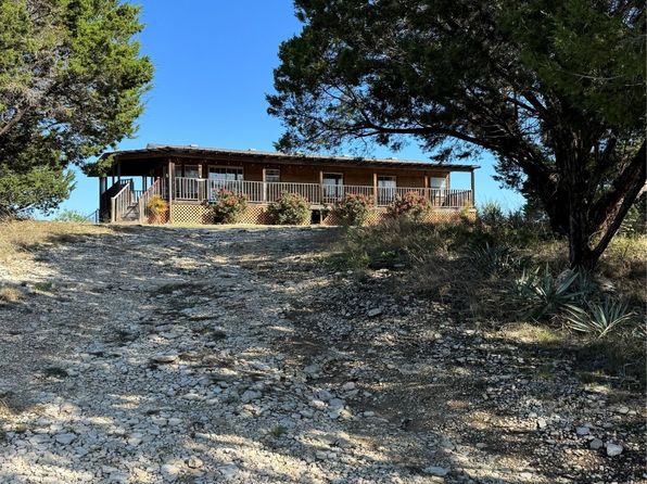 910 Star Dr, Granbury, TX 76049