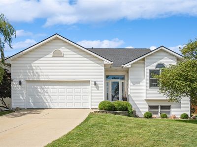 700 Ashford Dr NE, Cedar Rapids, IA, 52402