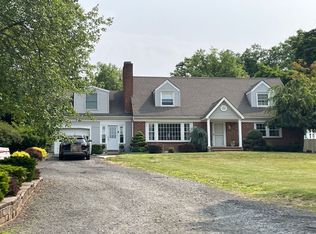 580 Foothill Rd, Bridgewater, NJ 08807