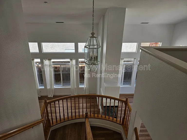 4782 Templeton St — Photo 20