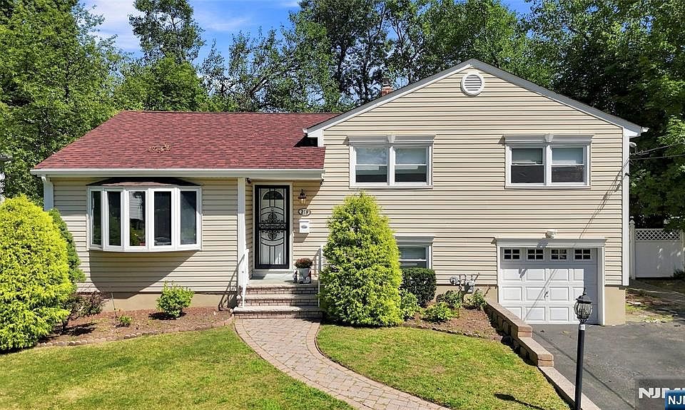 1st image of 219 Morningside Road