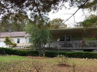 976 Ledbetter Rd, Murray, KY 42071