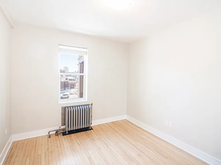 834 Grosvenor Ave #11 — Photo 30