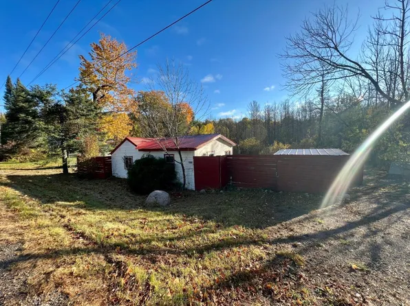 1240 Lake St, White Lake, WI 54491