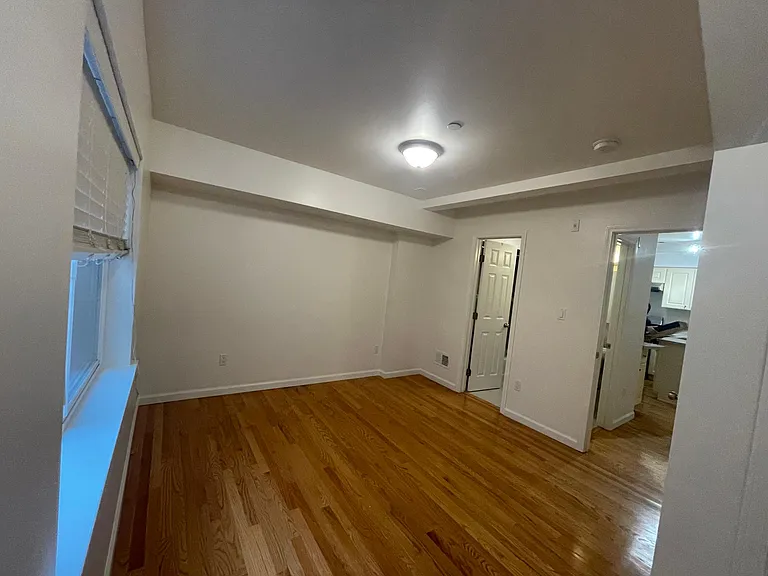 1494 Jackson St — Photo 4