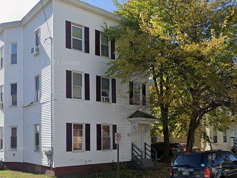 28 Notre Dame Ave #1 — Photo 1