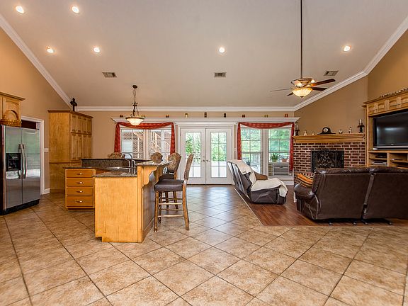Kitchen/Living