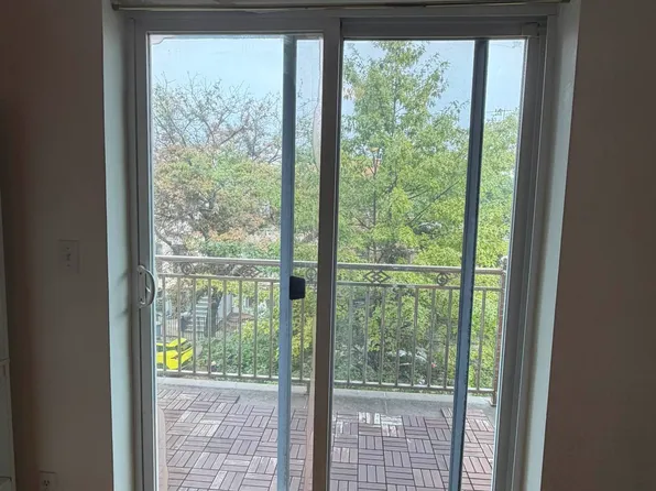 342 53rd Street image 11 of 12