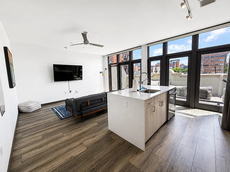 Exhibit A2 Apartments — Photo 1