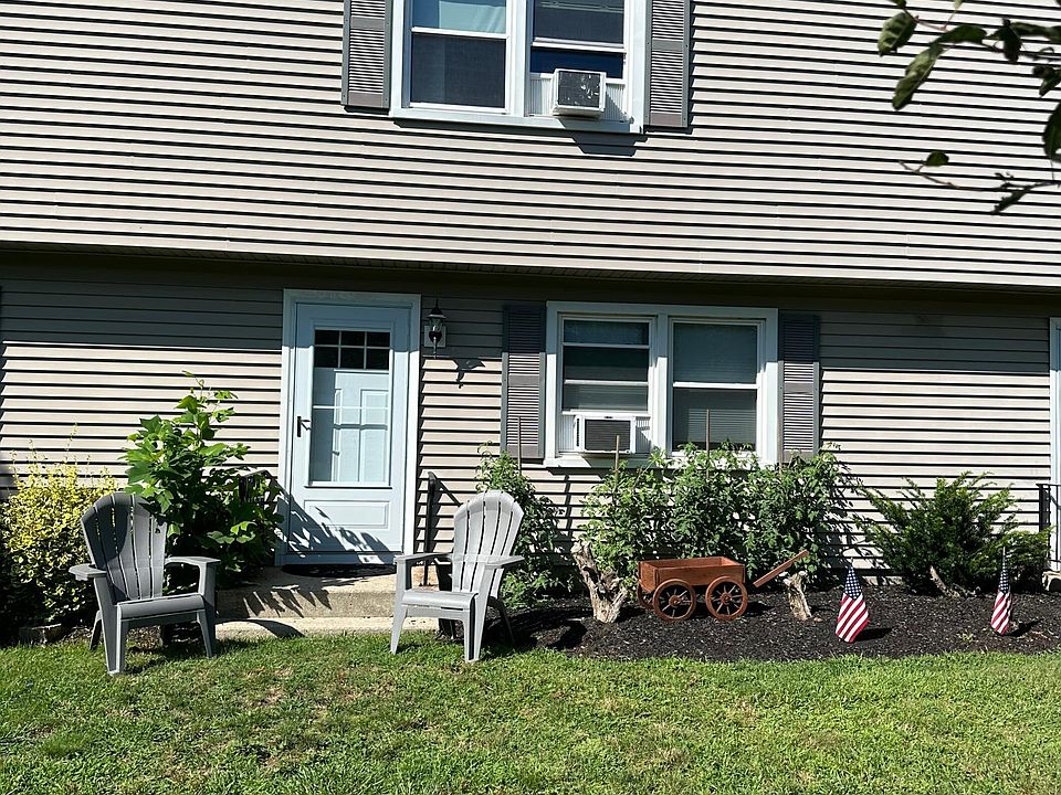 front view from yard