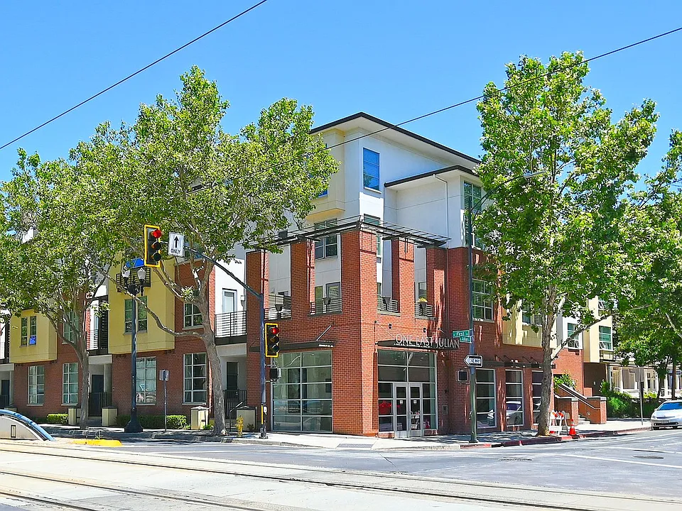 1 E Julian St #209