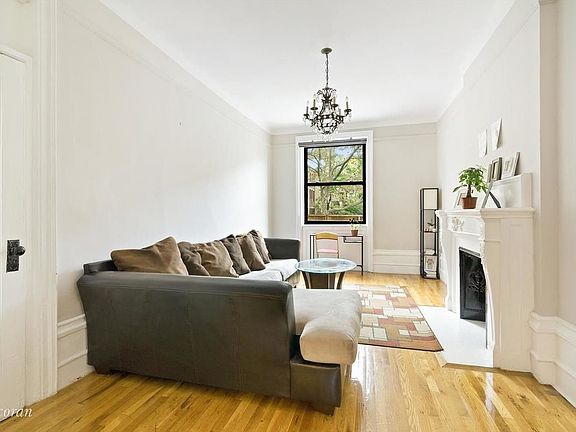 2nd image of 450 W 147th St APT 1