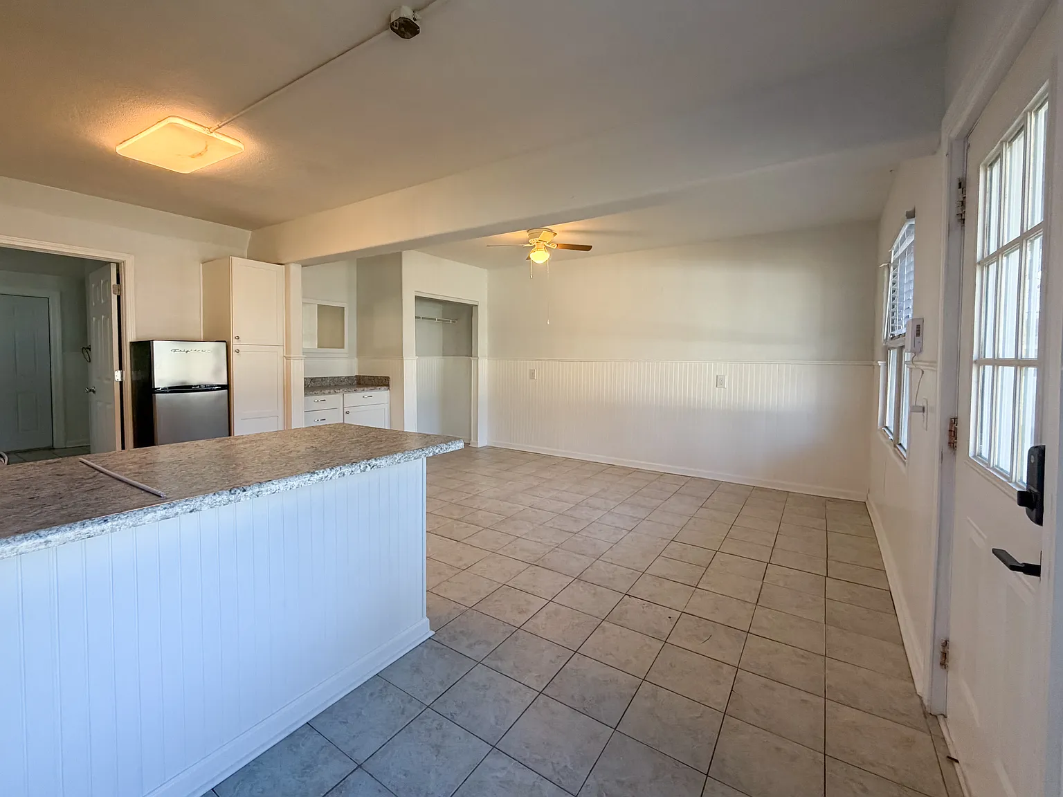 Palomar Dr — Photo 4