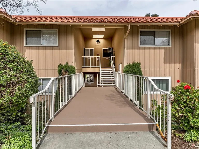 606 Avenue Sevilla #C — Photo 2