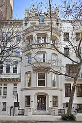 57 East 64th Street in Lenox Hill
