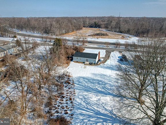 3rd image of 1400 McKee Rd