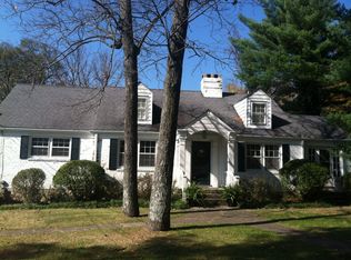 212 N Hermitage Ave, Lookout Mountain, TN 37350