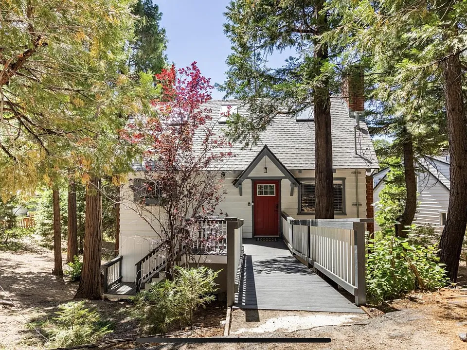 168 Sunset Dr