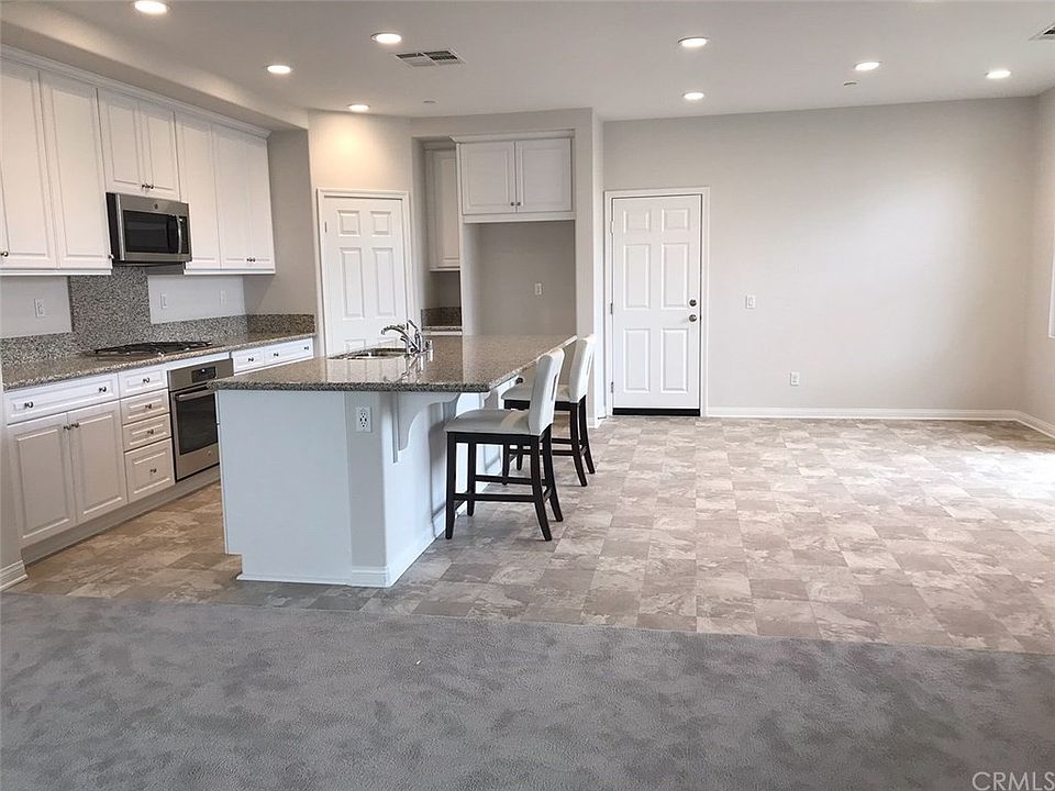 2nd image of 12929 Waterlily Way