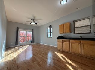 3140 W Fillmore St #2, Chicago, IL 60612