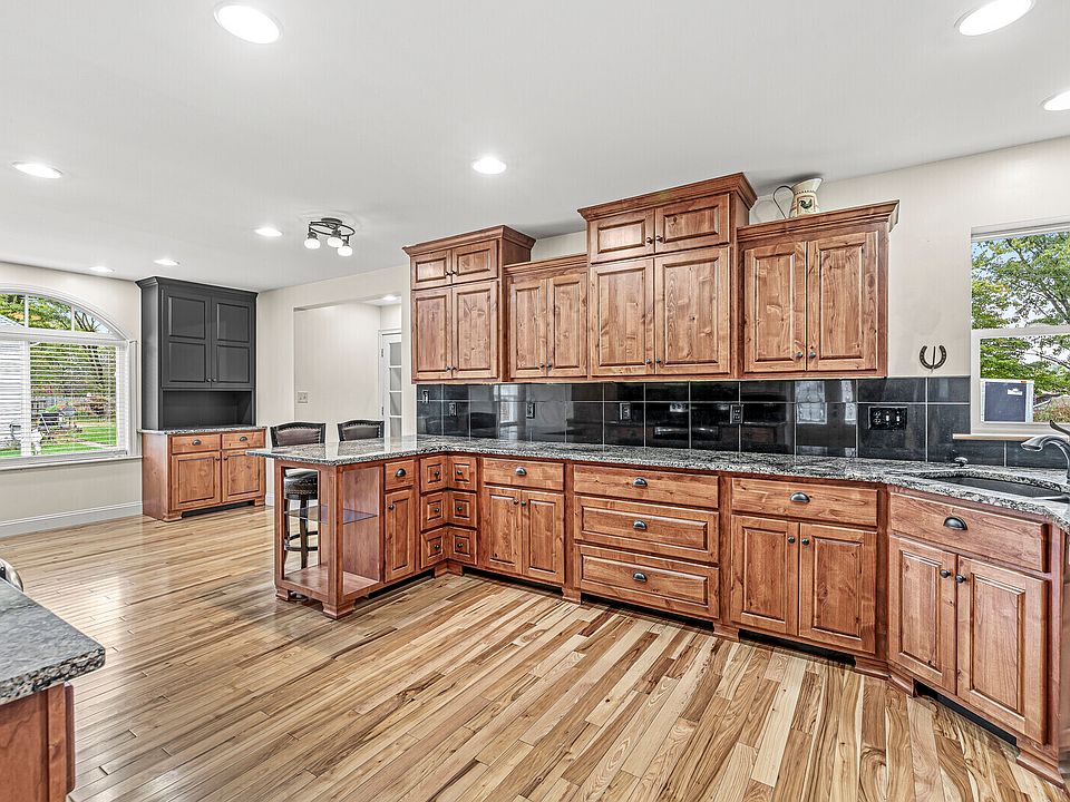 8268 Main St, Coatesville, IN 46121 Zillow