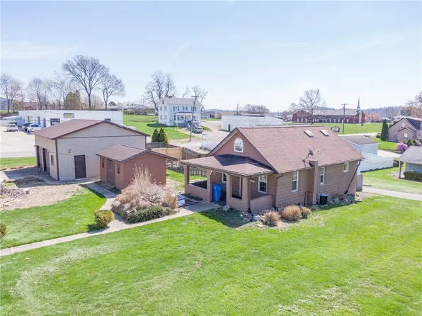 2666 Chestnut St, New Kensington, PA 15068