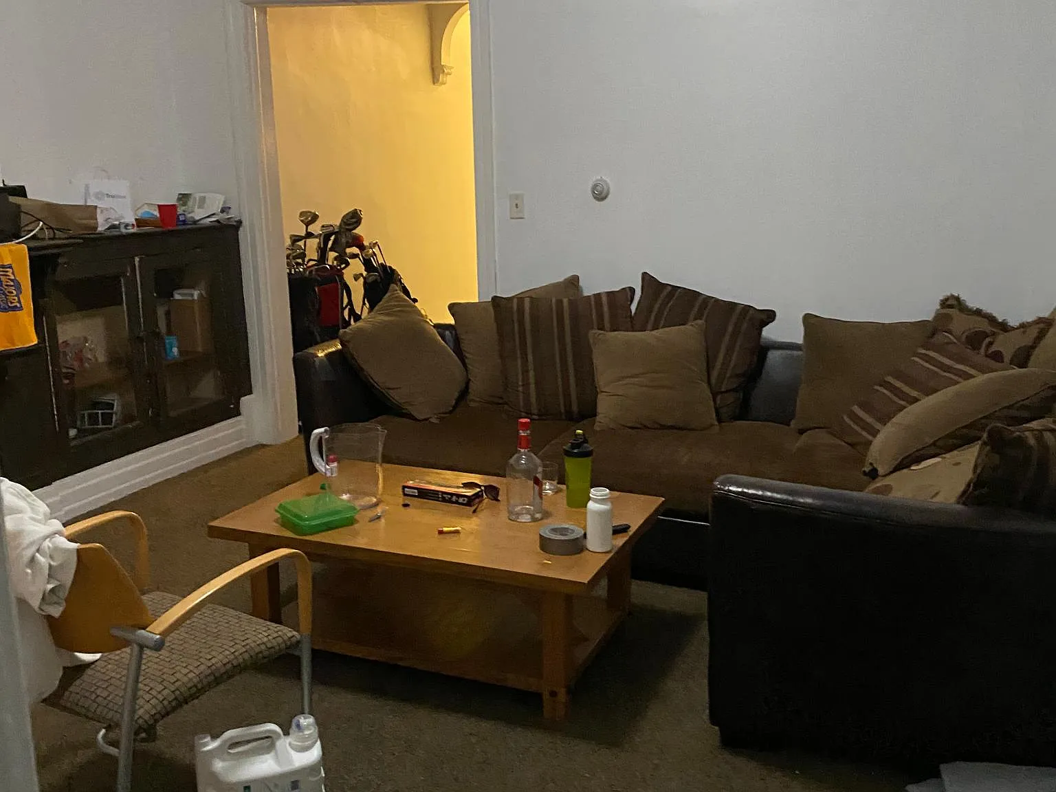 5 bed, 1800 sqft, $3,500 — Photo 3