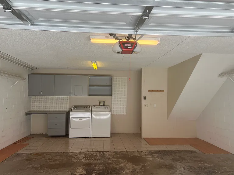 154 N Meridith Ave #9 — Photo 41